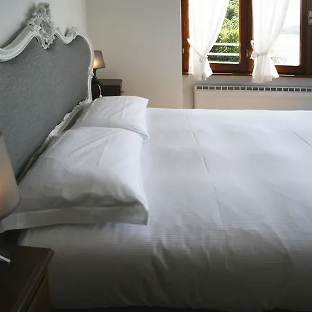 Lejlighedshotel Miki Comer See Dervio