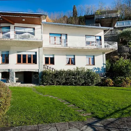 Lejlighedshotel Miki Comer See *